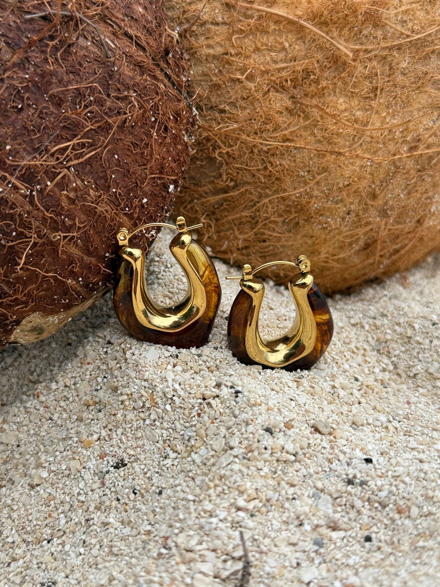 Kōmaru Brown Gold Hoops